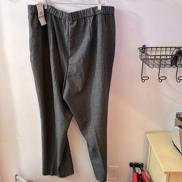 New women’s slacks with pockets grayish/black size 24W - Picture 3 of 6